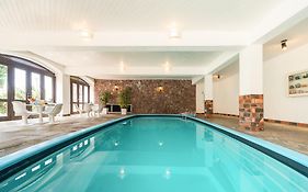 Vila Suzana Parque Hotel